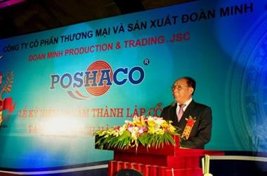 Doanh nhân Đào Sỹ Hưởng chủ tịch, Tổng giám đốc Công ty cổ phần và Thương mại và Sản xuất Đoàn Minh (chuyên sản xuất Tôn mạ mầu)